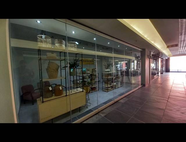 30M² RETAIL RENTED IN GREEN POINT